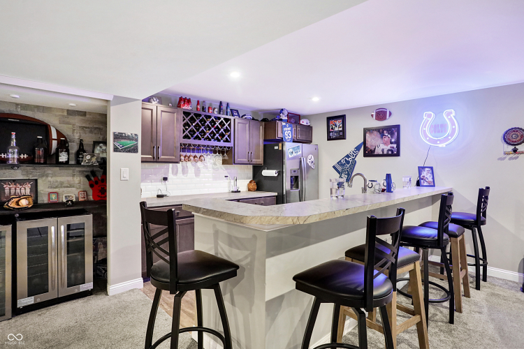 Listing Image 82