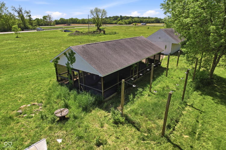 Listing Image 14