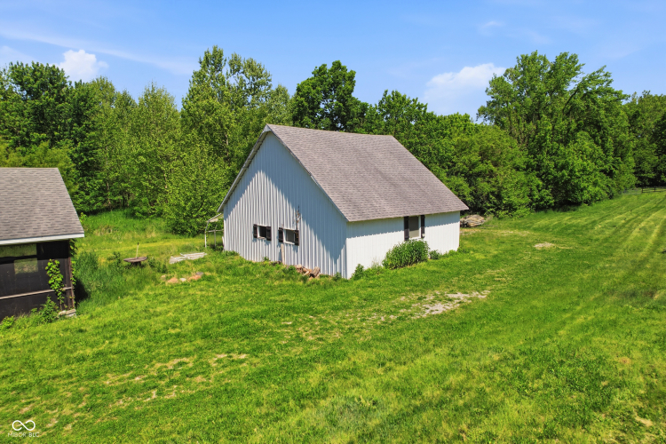 Listing Image 7