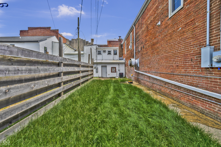 Listing Image 20