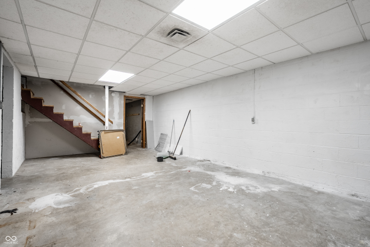 Listing Image 37