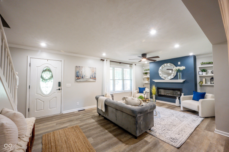 Listing Image 12