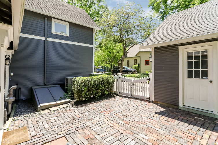 Listing Image 72