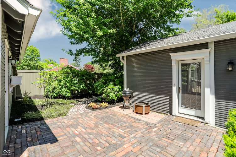 Listing Image 76