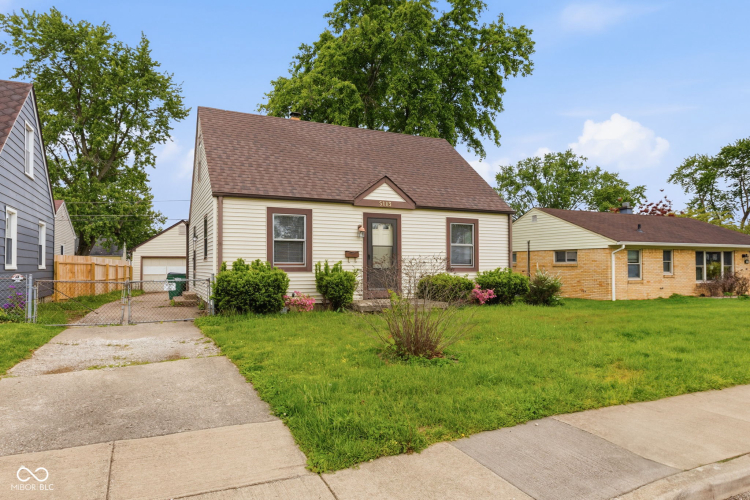 Listing Image 2