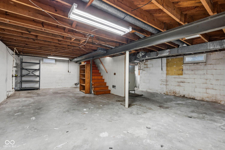 Listing Image 24