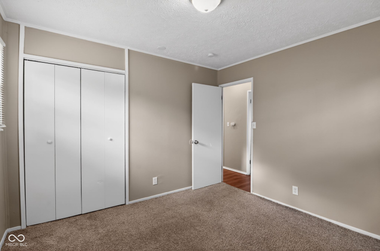 Listing Image 30