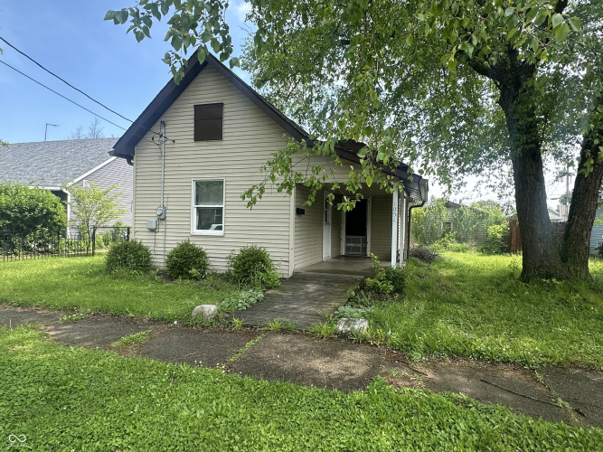 Listing Image 4
