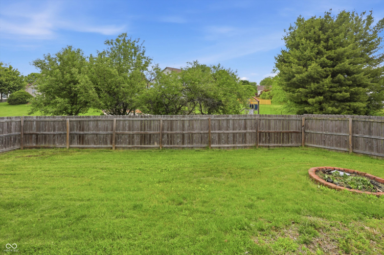 Listing Image 41