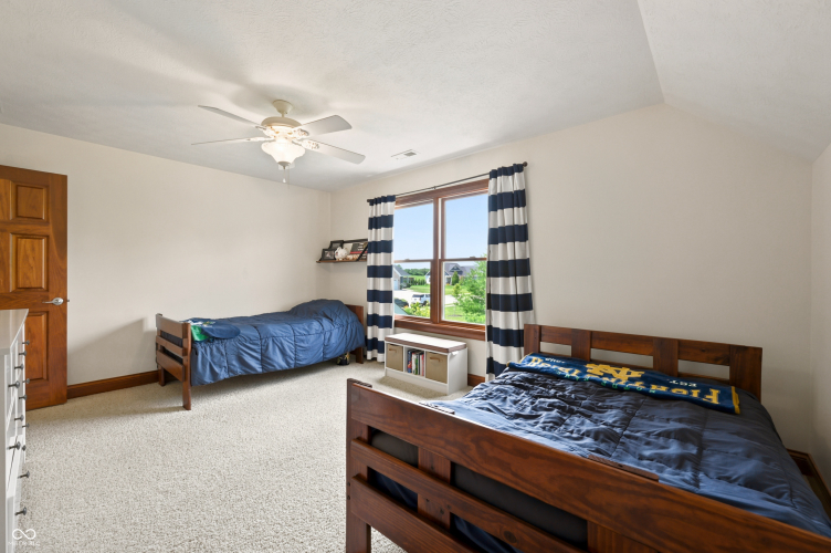 Listing Image 55
