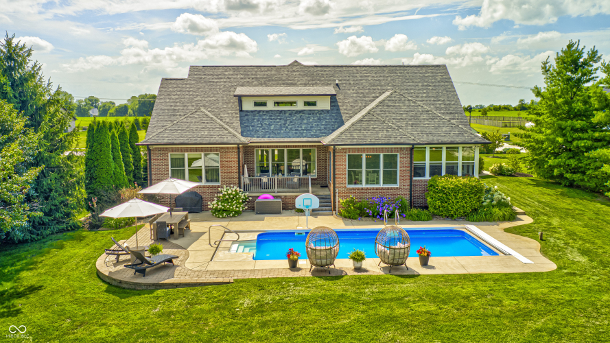 Listing Image 92