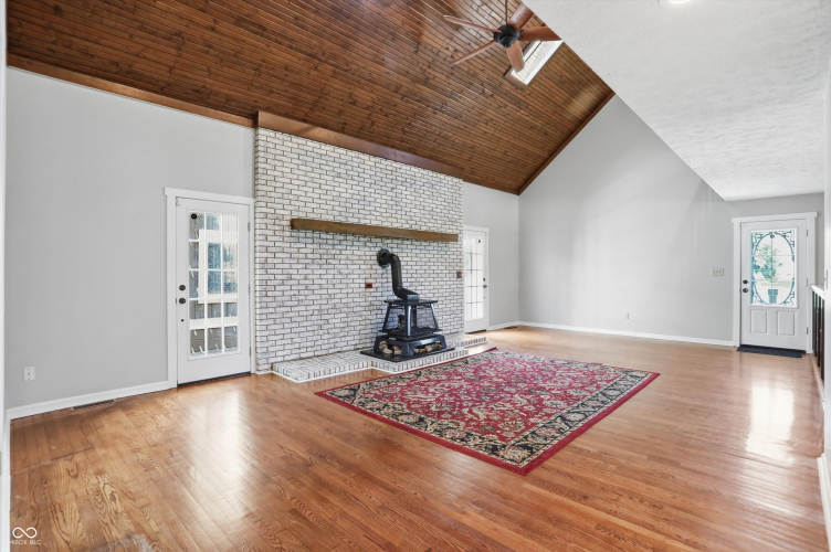 Listing Image 25