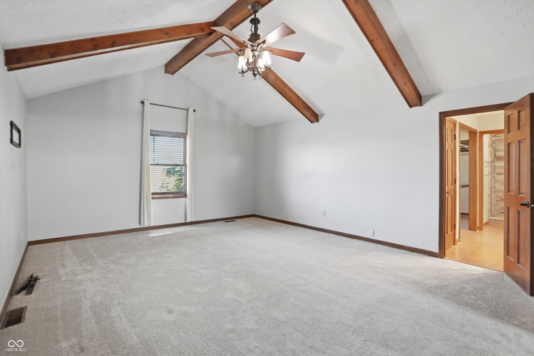 Listing Image 59