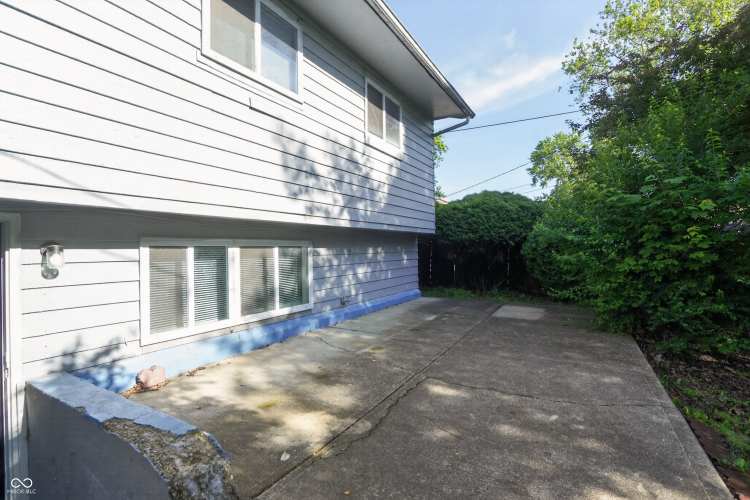 Listing Image 27