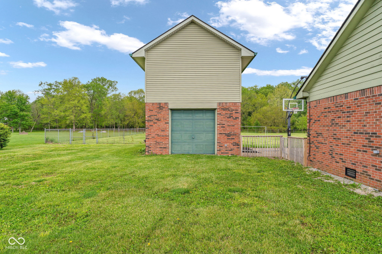Listing Image 39