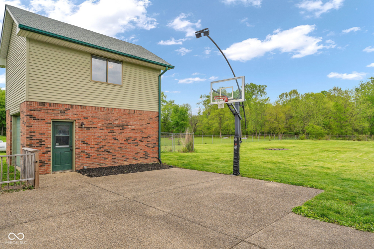 Listing Image 51
