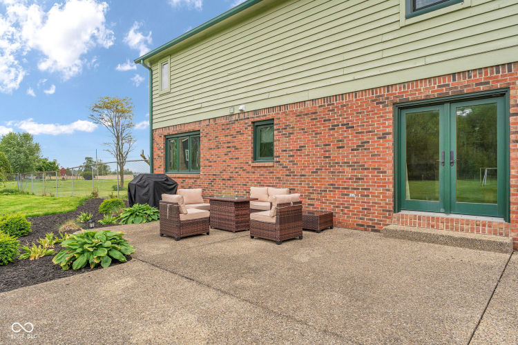 Listing Image 53