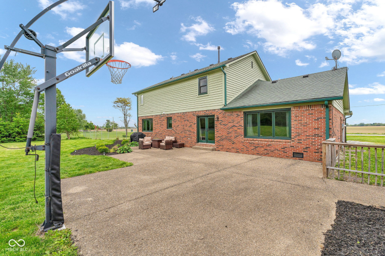 Listing Image 54