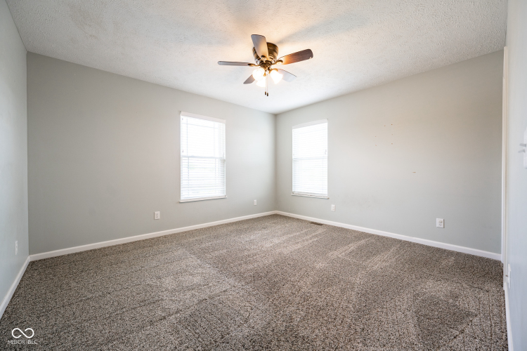 Listing Image 37