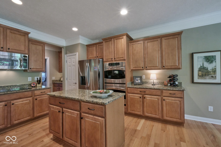 Listing Image 13