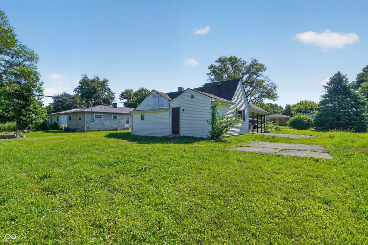 Listing Image 6