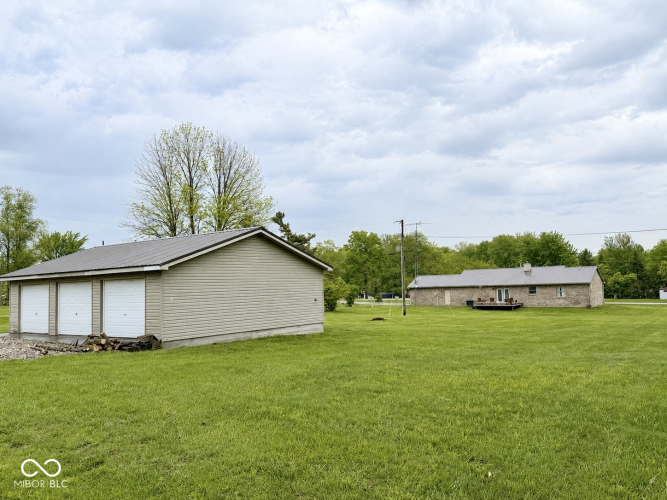Listing Image 5