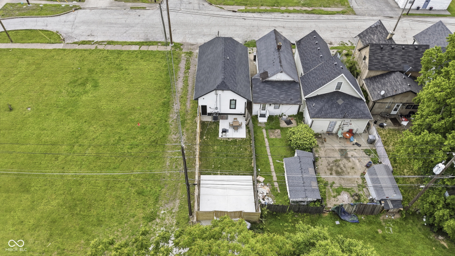 Listing Image 33