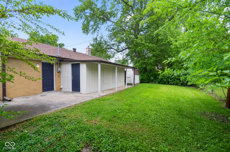 Listing Image 6