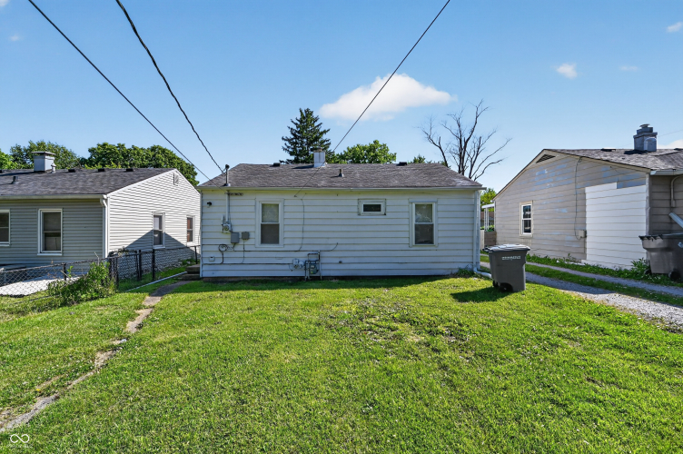 Listing Image 5