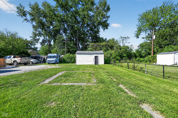 Listing Image 9