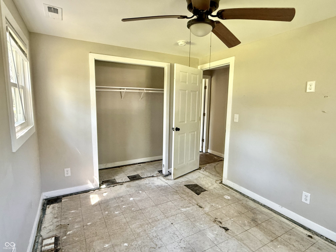 Listing Image 28