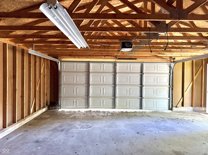 Listing Image 43