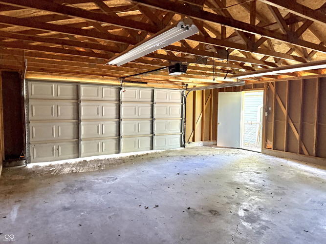 Listing Image 44