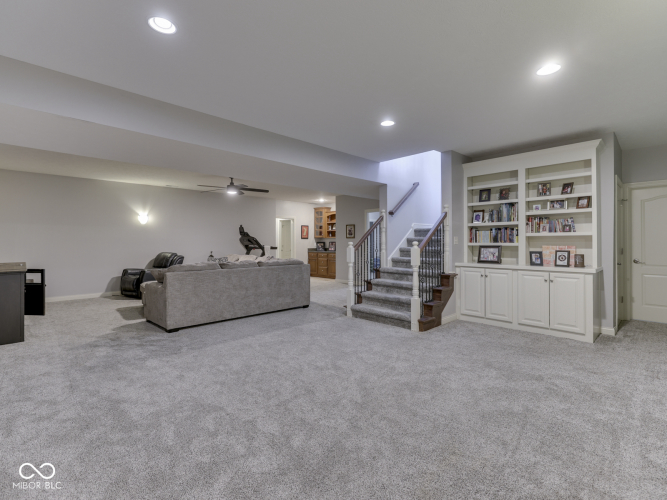 Listing Image 53