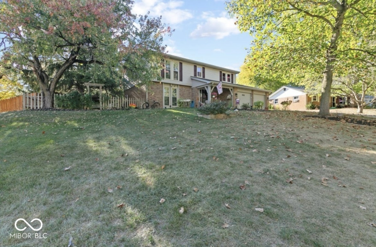 Listing Image 4