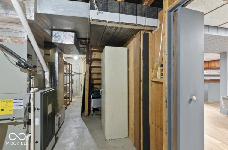 Listing Image 41