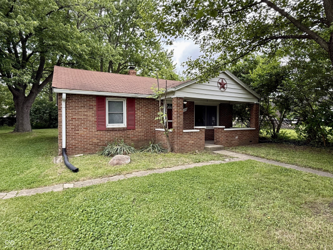 Listing Image 4