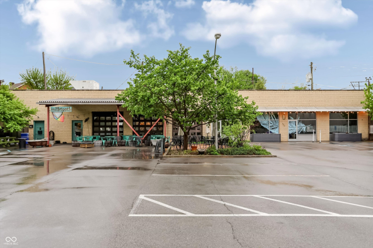 Listing Image 112