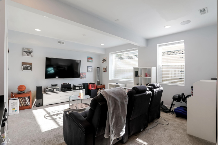 Listing Image 57