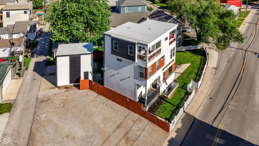 Listing Image 92