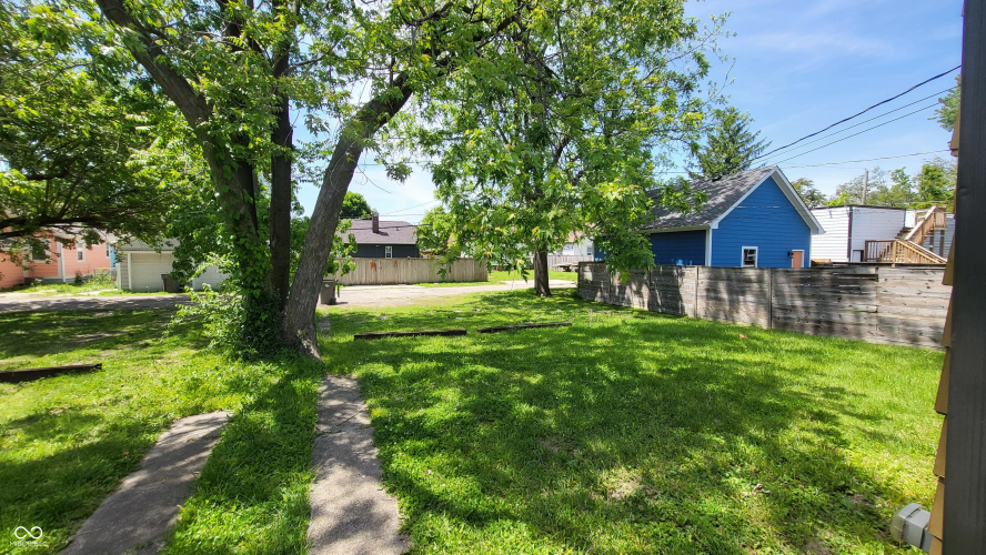 Listing Image 16