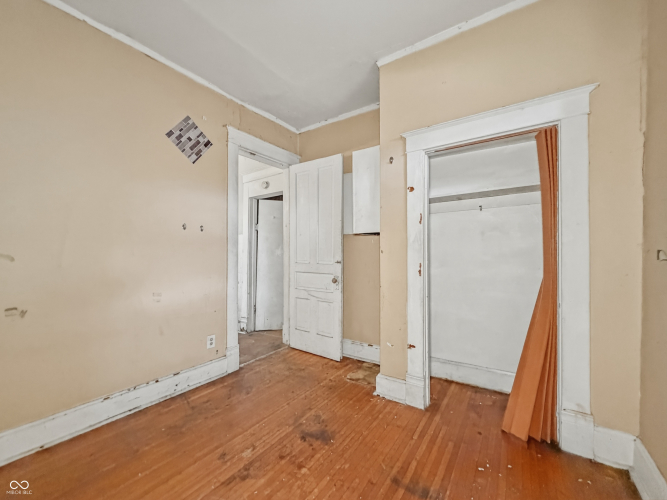 Listing Image 26