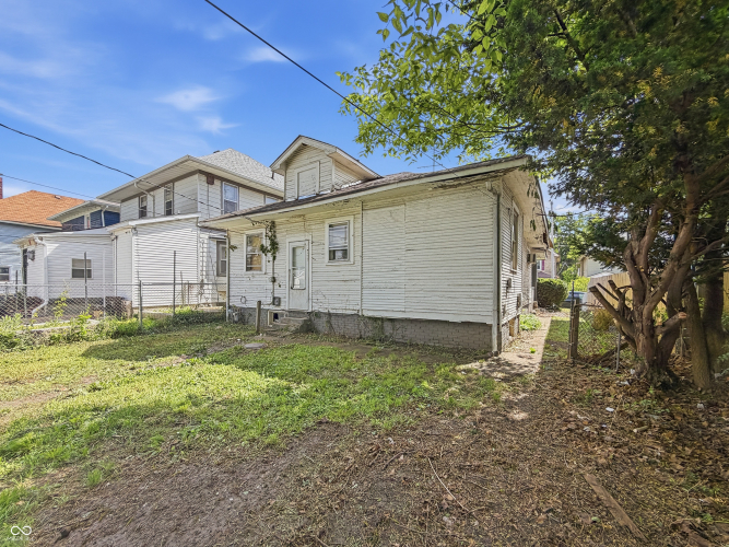 Listing Image 10