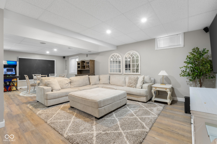 Listing Image 55