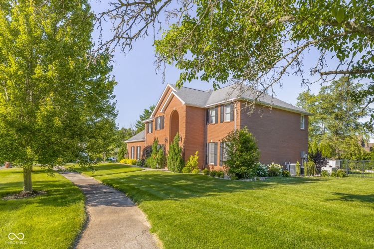 Listing Image 77