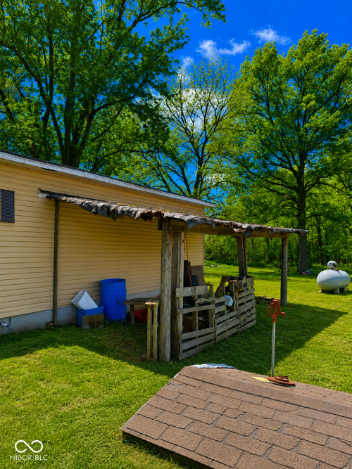 Listing Image 10