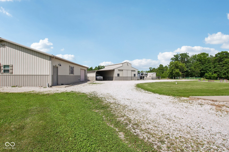 Listing Image 38