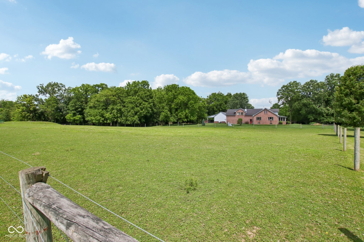 Listing Image 45