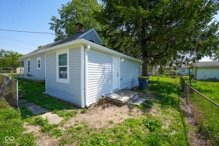 Listing Image 18