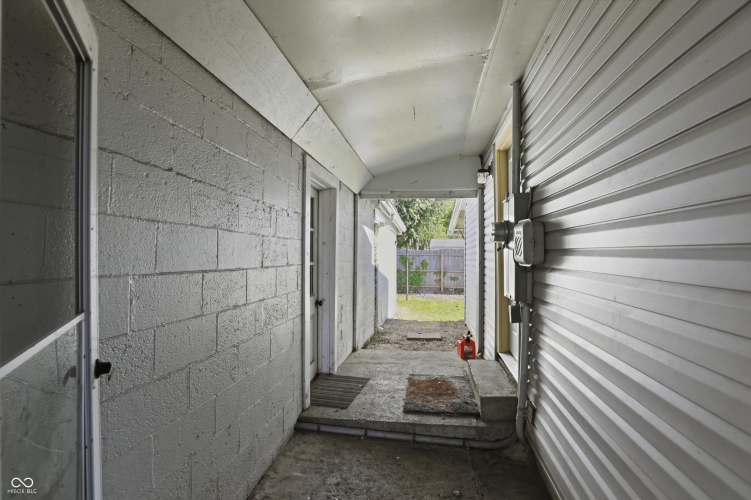 Listing Image 26